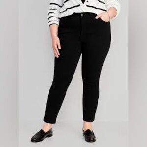 Old NAVY High-Waisted Wow Super-Skinny Black-Wash Ankle Jeans-PLUS SIZE-SHORT